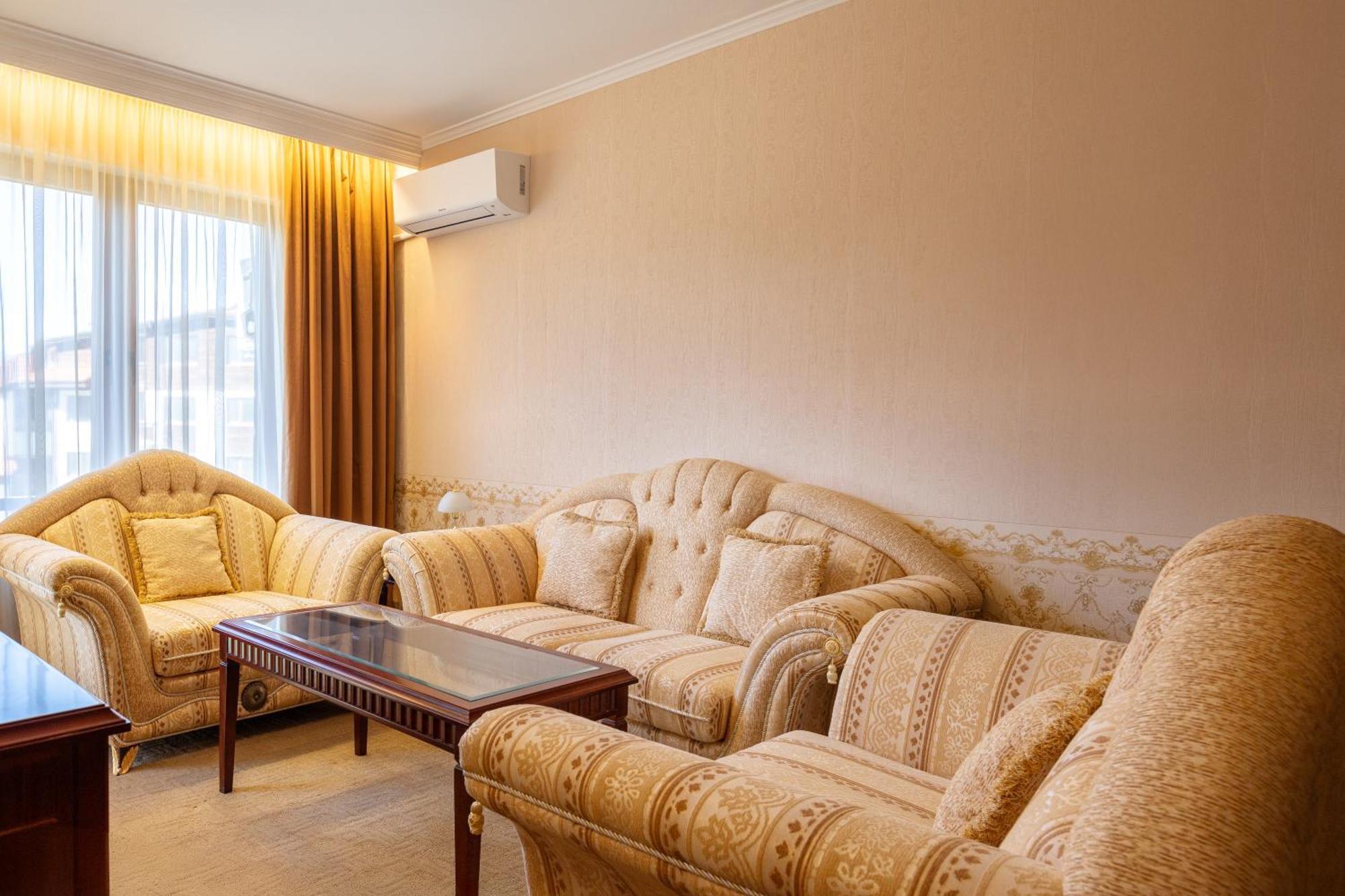 Downtown Bansko Resort Exterior photo